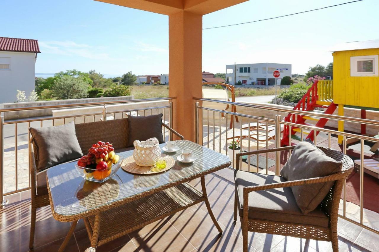 Villa Nivel วีร์ ภายนอก รูปภาพ