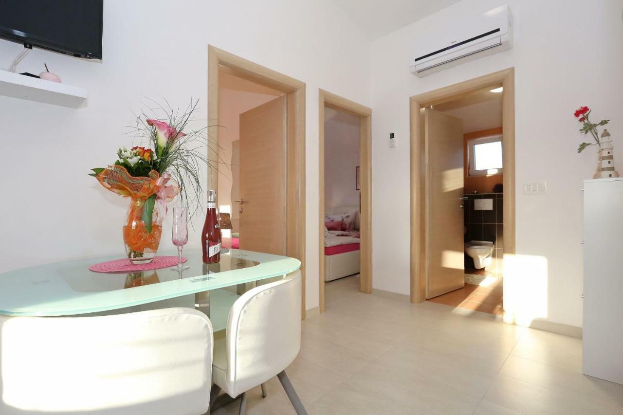 Villa Nivel วีร์ ภายนอก รูปภาพ