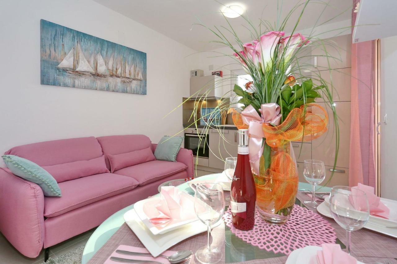Villa Nivel วีร์ ภายนอก รูปภาพ