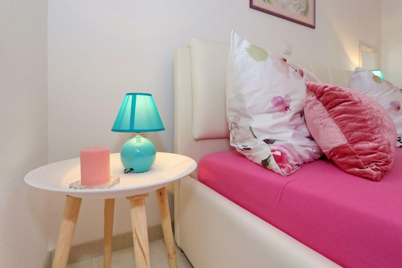 Villa Nivel วีร์ ภายนอก รูปภาพ