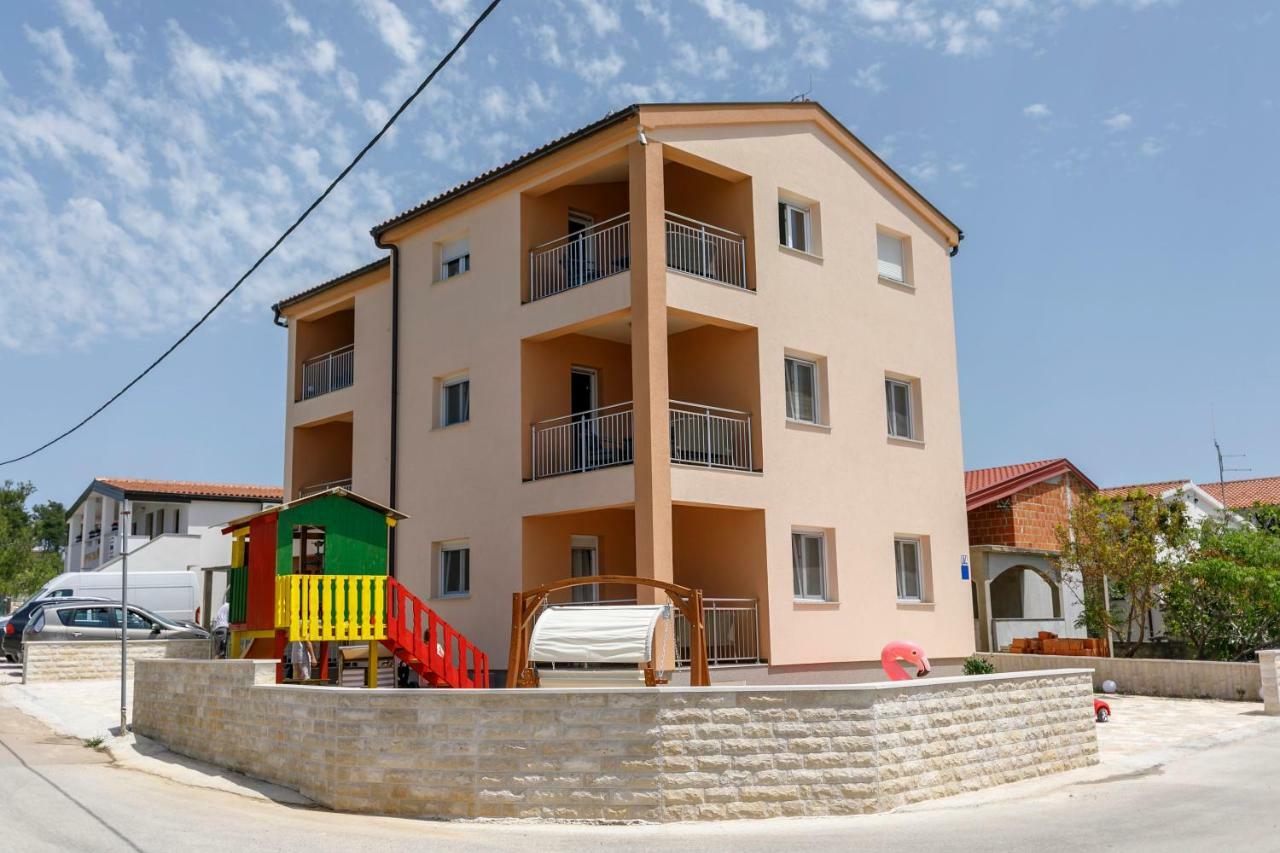 Villa Nivel วีร์ ภายนอก รูปภาพ
