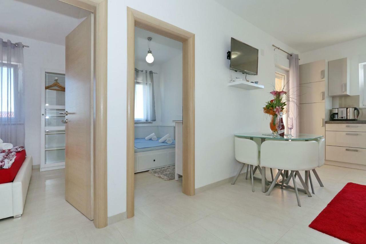 Villa Nivel วีร์ ภายนอก รูปภาพ